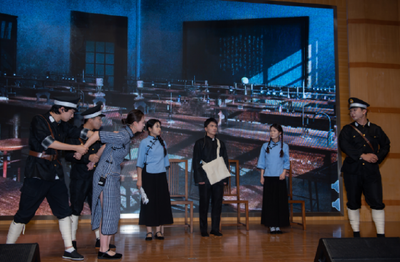 紅色藝術綻新花，青春熱血譜華章——無錫商院話劇《刑場上的婚禮》傾情上演與文化策劃交流側記